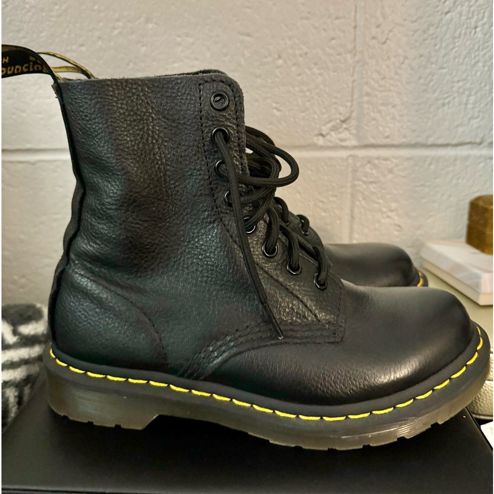 Dr Martens 1460 Pascal Virginia Leather Boots